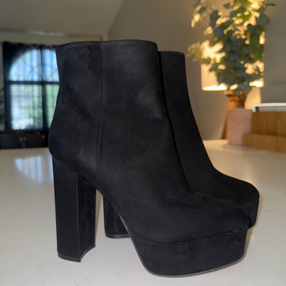 Vince Camuto Black Suede Platform Heeled Boots